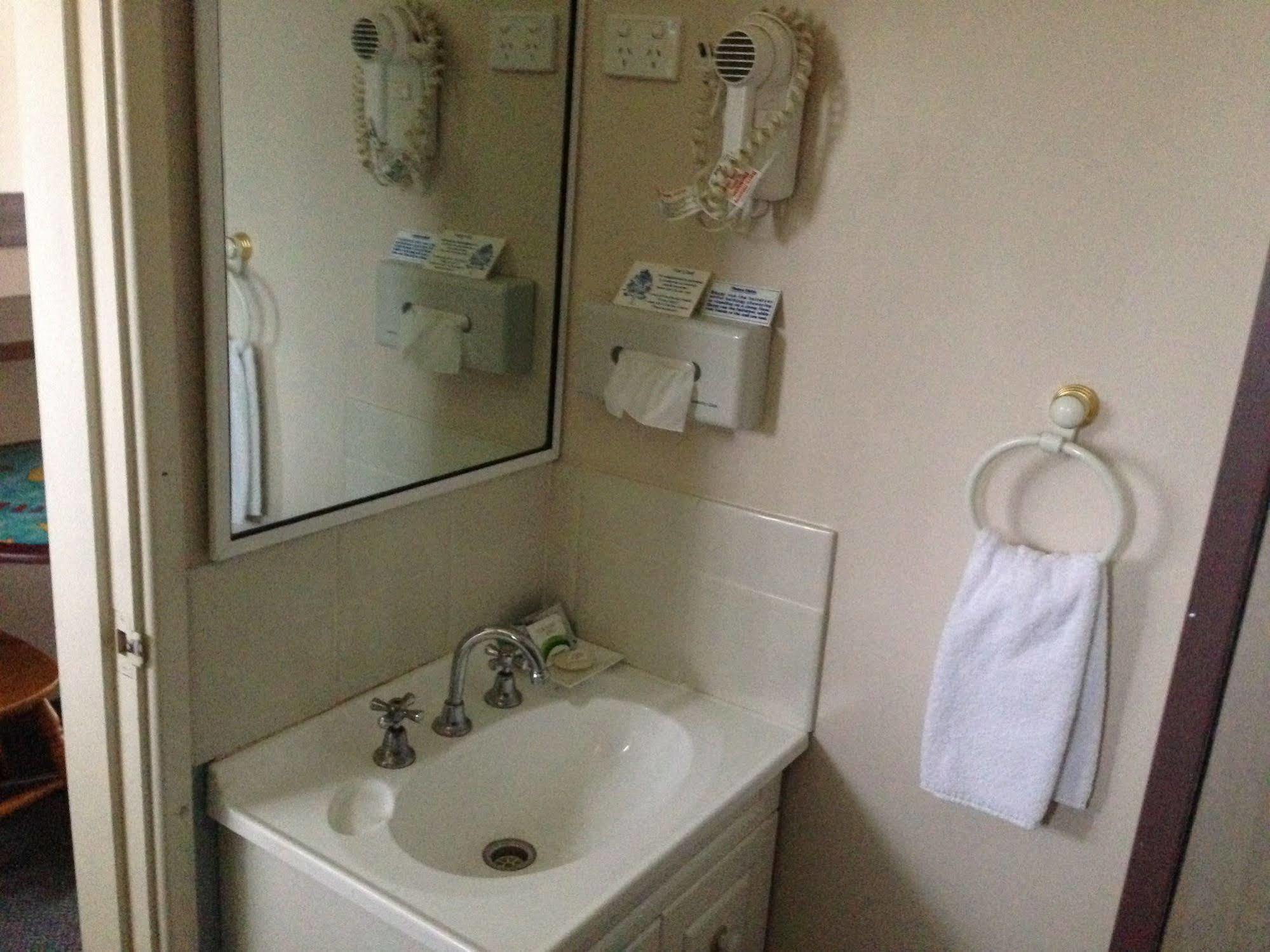 Taree Country Motel Экстерьер фото
